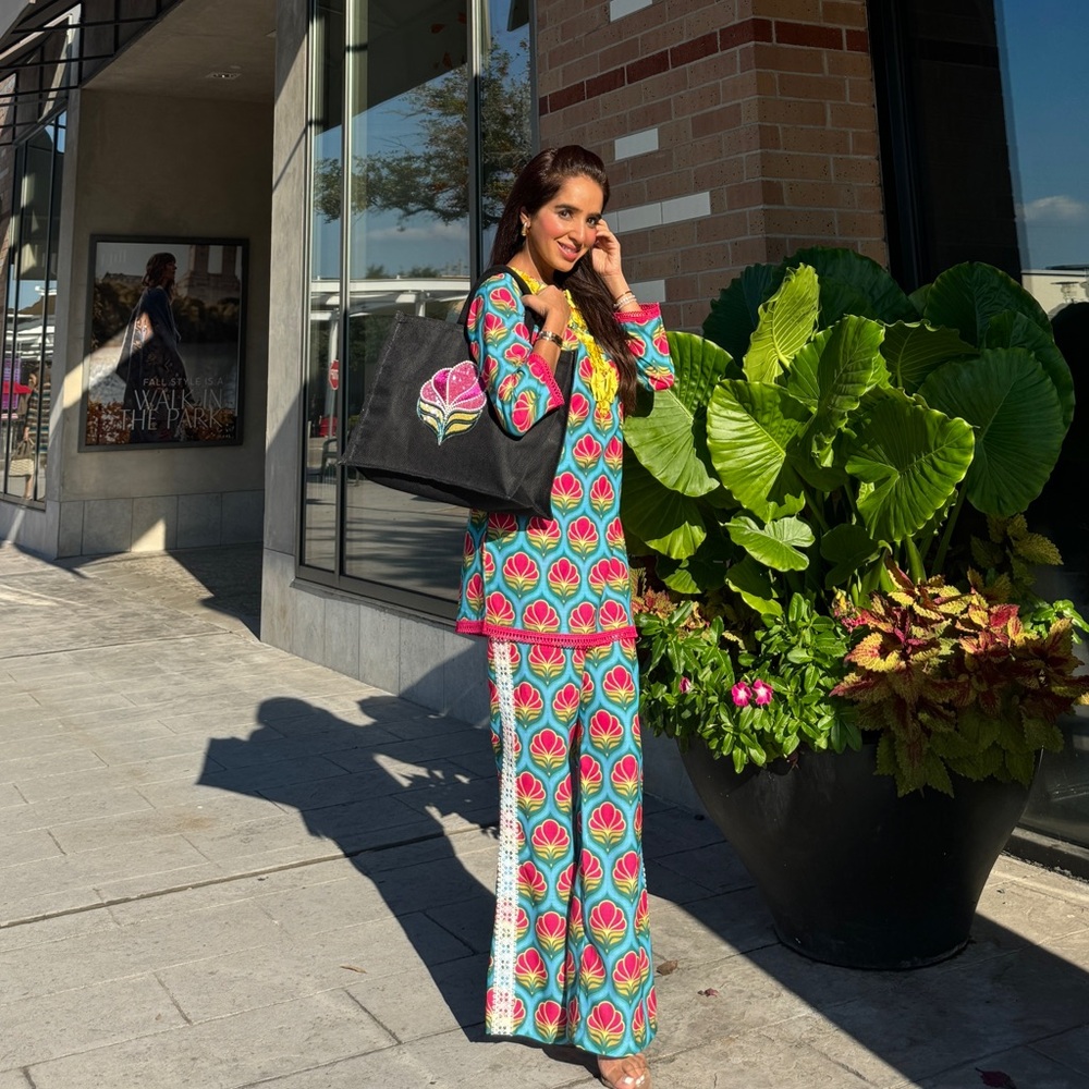 Festive Coord Set With Matching Bag - image 1